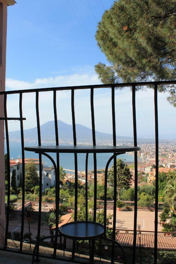 Ferienwohnung Casa Panoramica Castellammare di Stabia Exterior foto